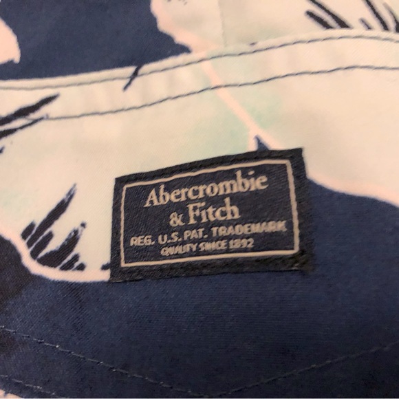 Like New Abercrombie & Fitch Board Shorts - Picture 3 of 4